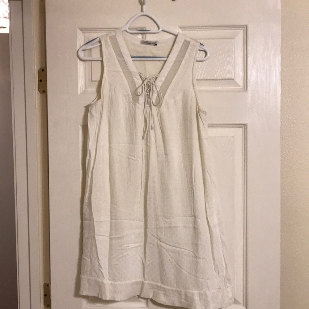 Lined white dress